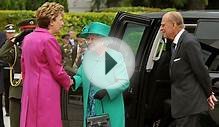 Queen welcomed to Irish presidential palace